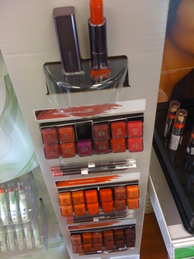 Covergirl Lip Perfect Lipstick Display Close Up