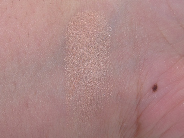 Chanel Lumiere d’Artifices Beiges Illuminating Powder Swatches