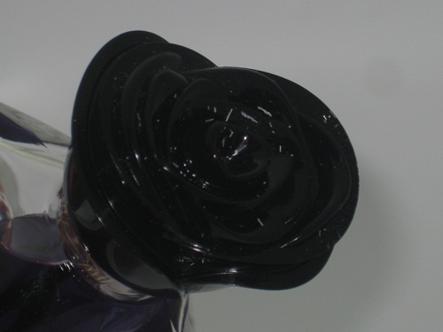 Avril Lavigne Forbidden Rose 4