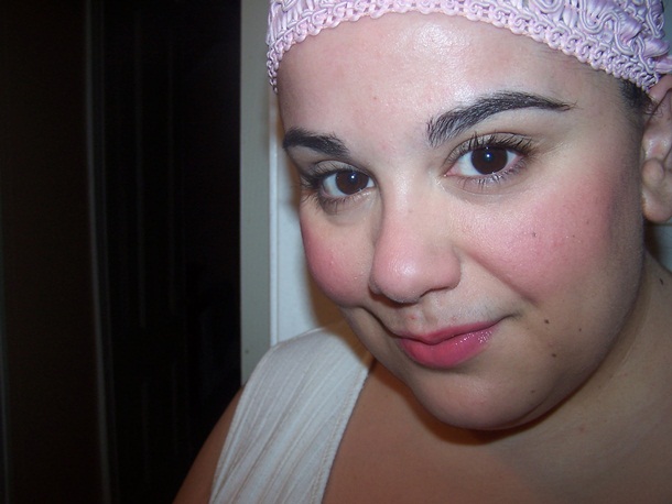 MAC Archie's Girl Lipglass Kiss & Don't Tell