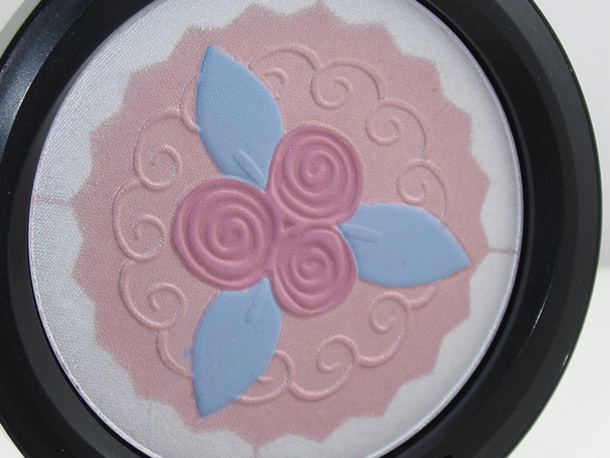 MAC Baking Beauties PearlMatte Face Powder Pink ButterCreme