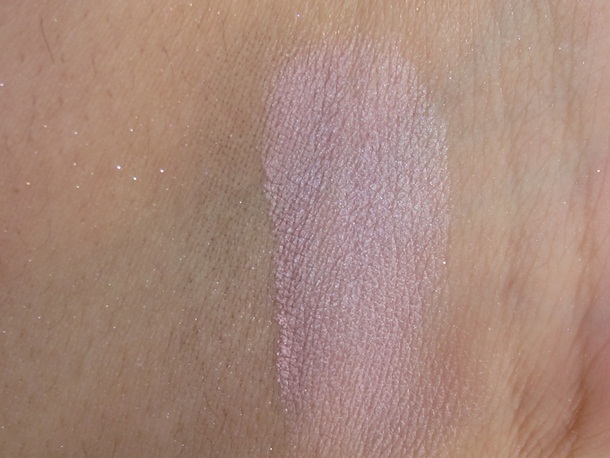 MAC Pink Buttercreme PearlMatte Face Powder Swatches