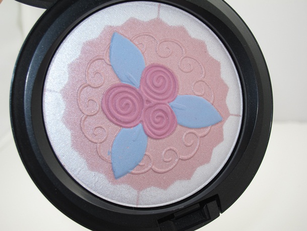 MAC Pink Buttercreme PearlMatte Face Powder