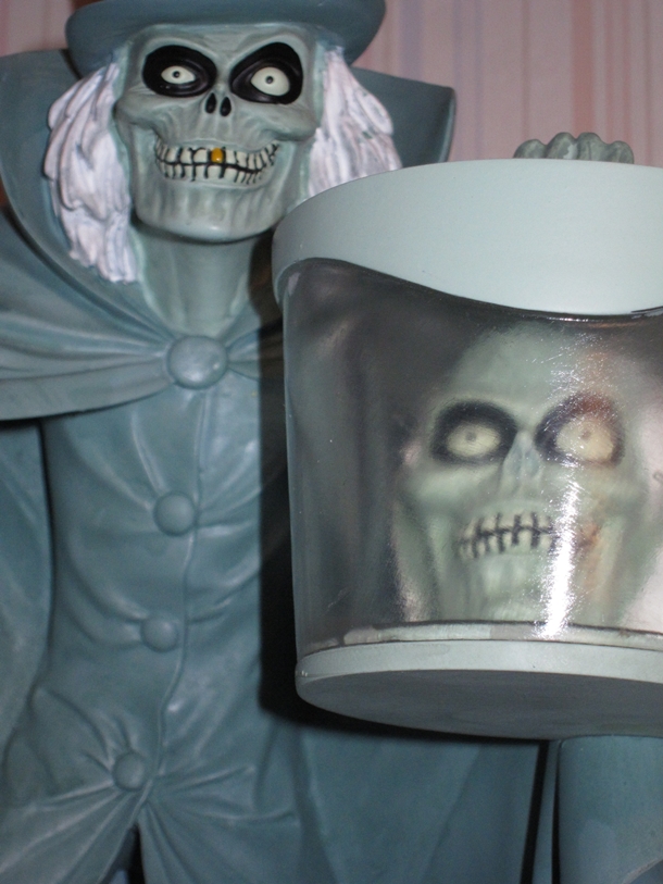 Ghost with Hatbox