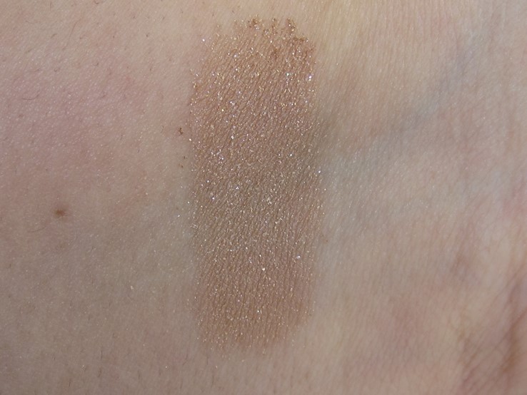 H&M Beauty High Impact Eye Color swatches